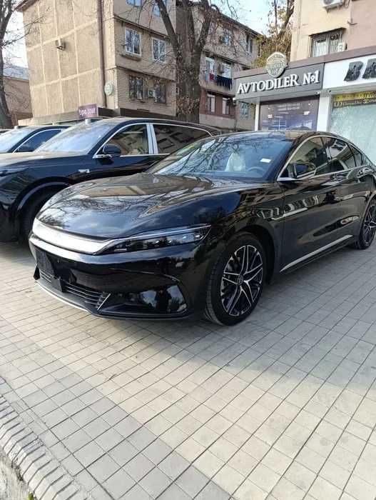 BYD Han 605 km Muddatli tolovga beriladi