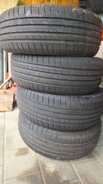 Anvelope vara 215/55/18