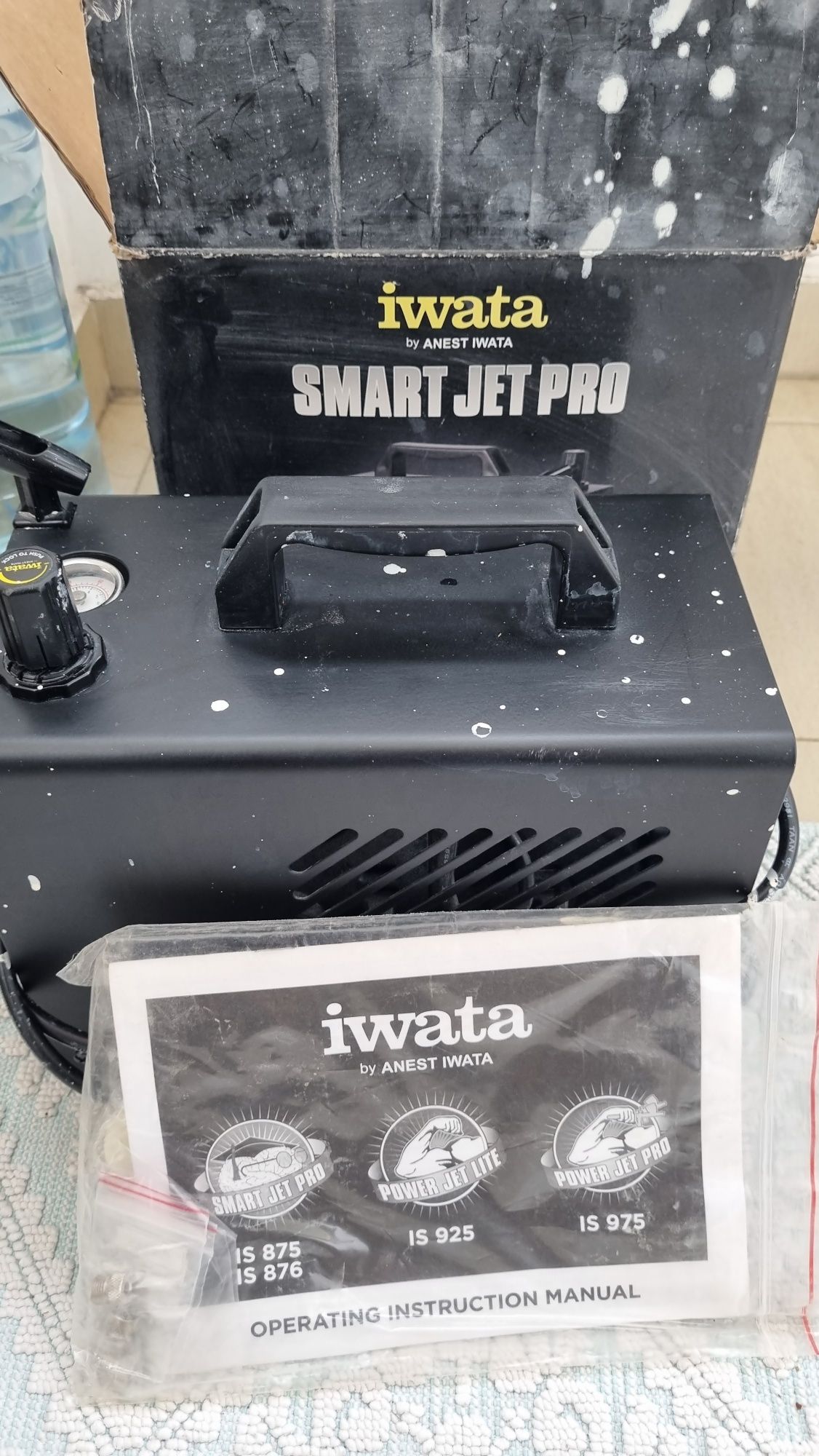 Anest Iwata IS975 Anest Iwata Power Jet Pro Airbrush Compressors