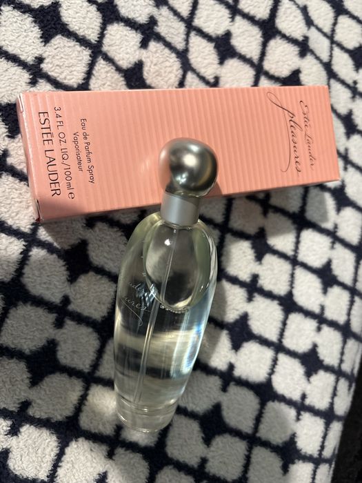 Pleasures Estee Lauder 100мл