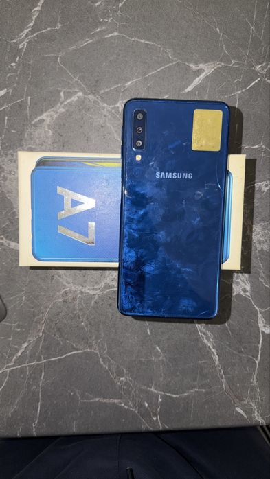 Сотовы телефон Samsung A7