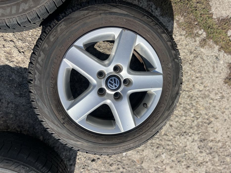 Джанти със ЗИМНИ гуми 195/65/15 за VW: Jetta , Golf, Caddy,Touaran 15”