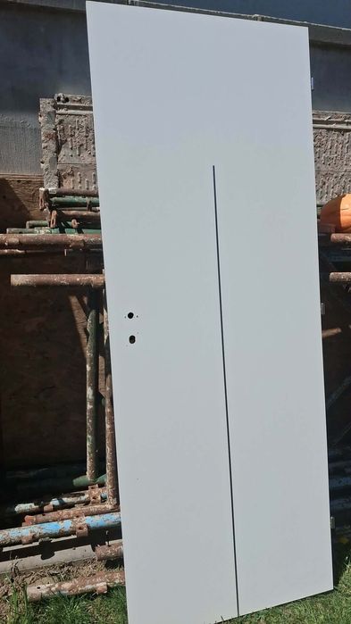 NOU -Vând foaie de ușă Porta