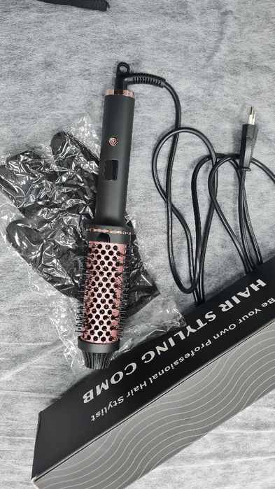 Электрическая брашинг для волос.