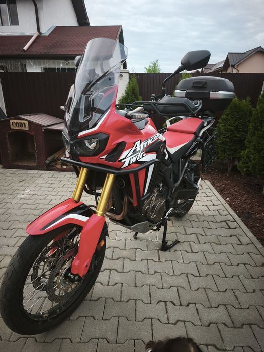 Honda Africa Twin CRF1000L Standard – 2016 | 79.500 km | Întreținută exemplar