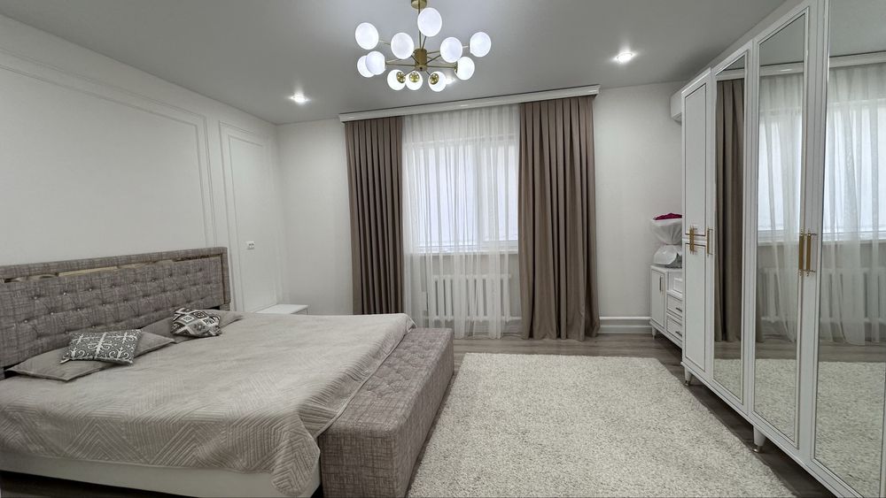 Продам дом с гаражем и времянкой