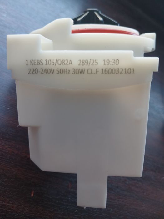 Мотор на посудомойку Indesit