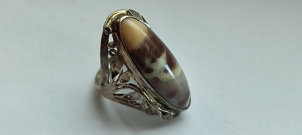 Серебряное кольцо с натуральным камнем АГАТ