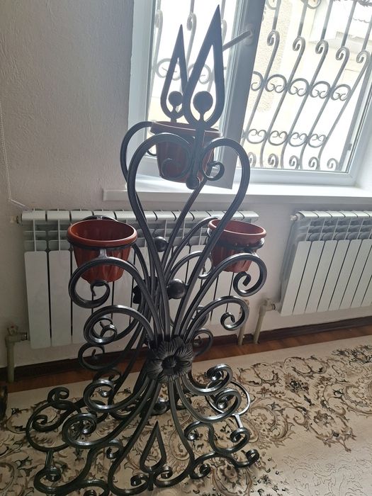 Продаётся цветочница