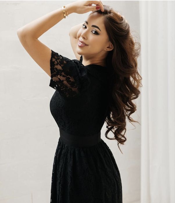 Вечернее платье с кружевом