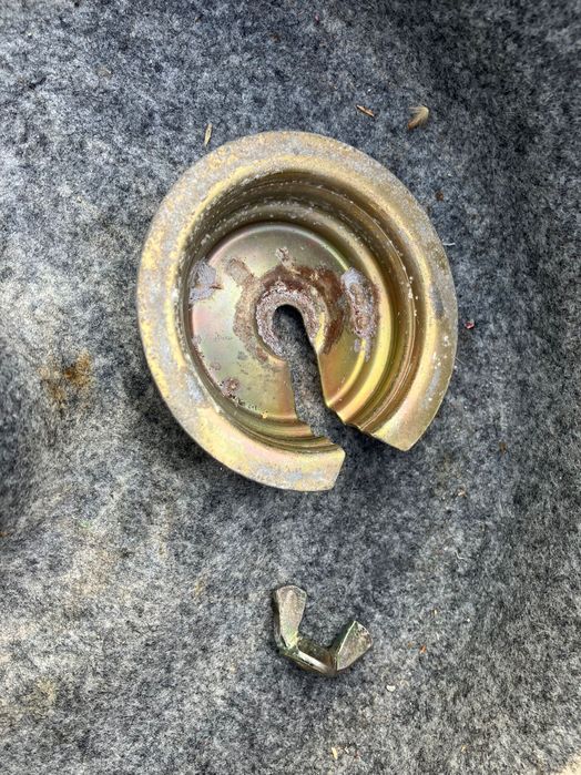 Кора багажник BMW e46