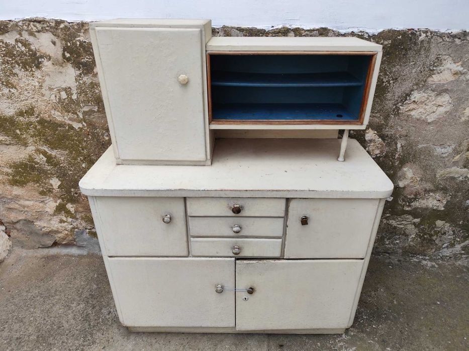 Бюфет - бял дървен