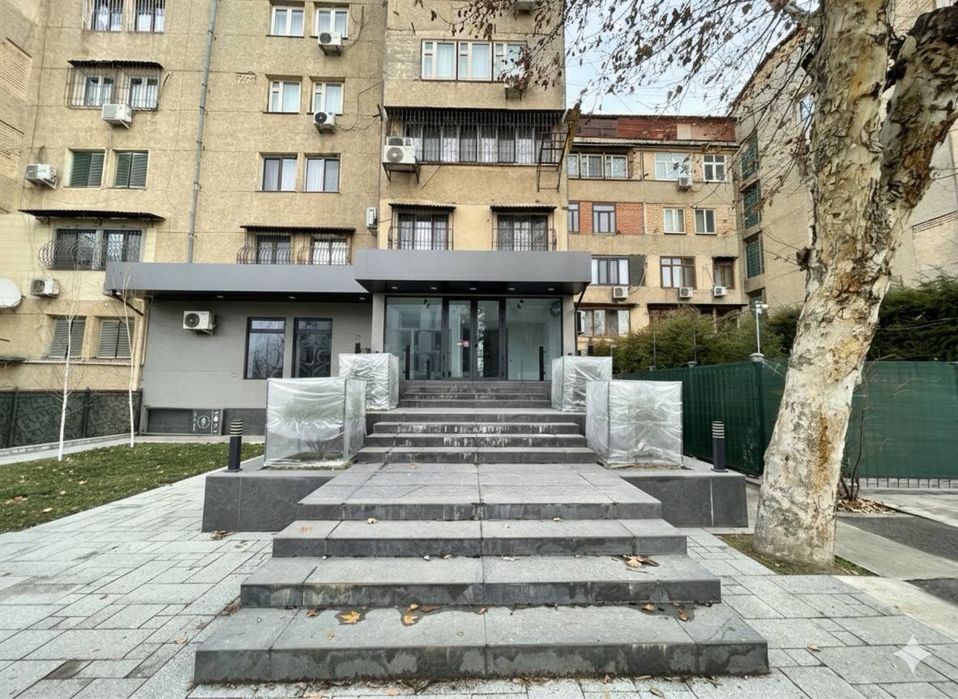 Аренда под кофейню, офис, Ц-12, Лабзак, 133 кв.м! Первая линия! V1