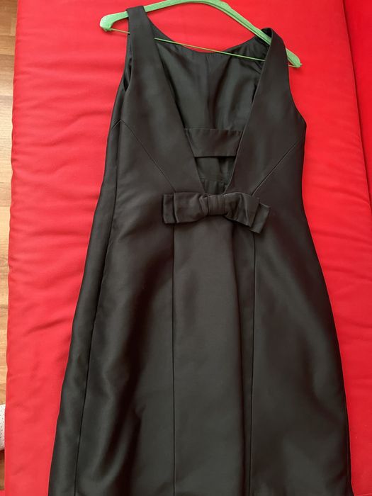 Rochie neagra superba