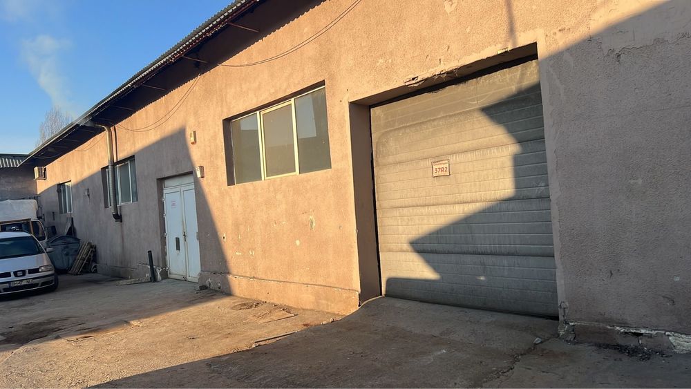 investitie ORADEA hala 300 mp /chirie 750 euro