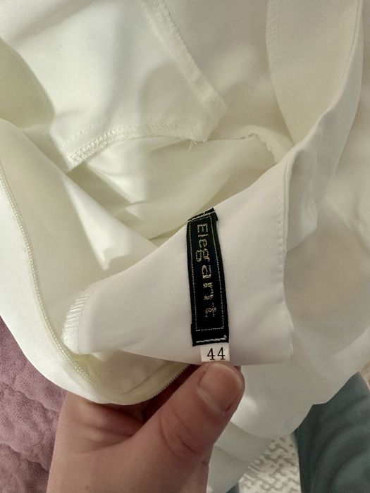 Продам белое платье