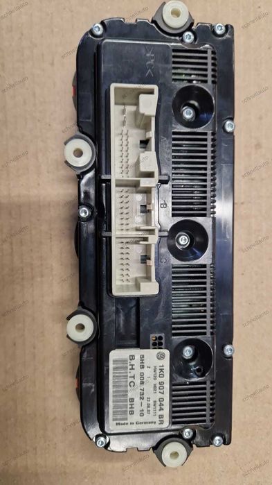 Panou comanda clima VW Golf 5 cod 1K0 907 044 BR