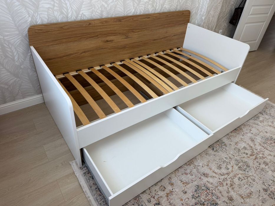 Детский кровать