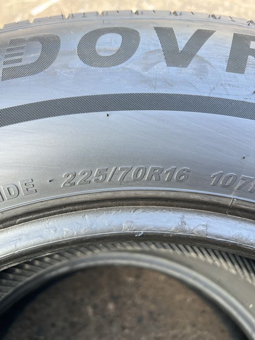 Продам резину комплект 225/70/16
