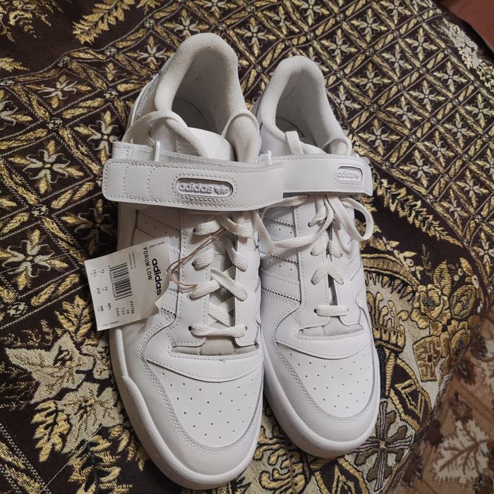 Продам кроссовки