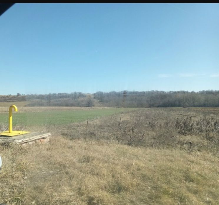 Vând teren lângă Albota, la 16 km de Pitesti, 13 km de Costești,  9 €