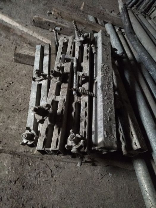 Подкосы для опалубки