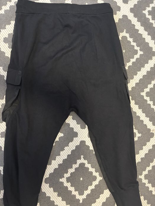 Pantaloni made by society