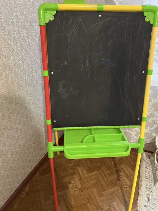 Продам детский мольберт