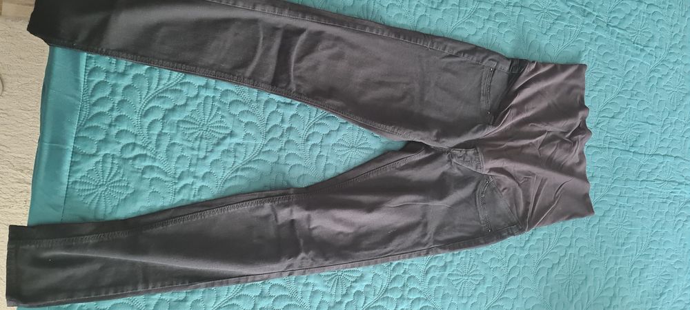 Pantaloni/jeansi pentru gravide