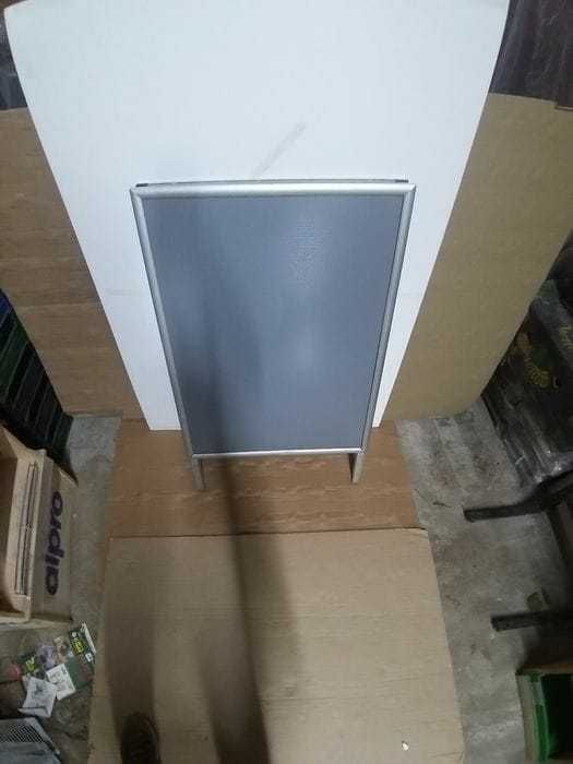 panou publicitar pietonal reclama magazin rezervare