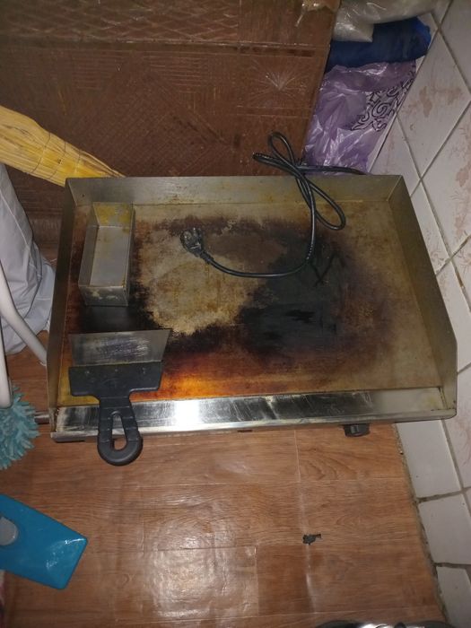 Продам 2 гриль аппарата для Фаст-фуд.