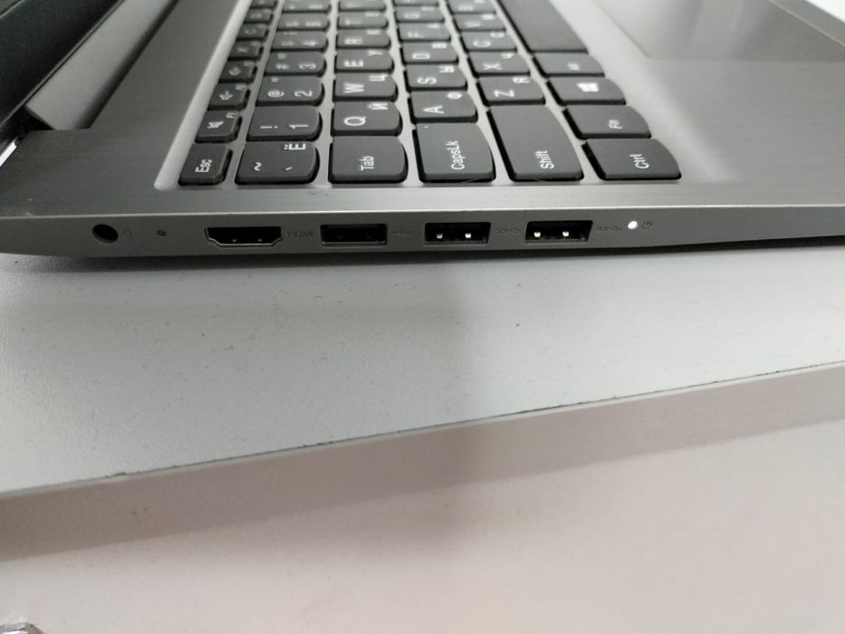 Продам ноутбук lenovo
