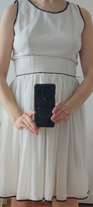 Rochii elegante, de calitate, purtate o data, marimea 36/38