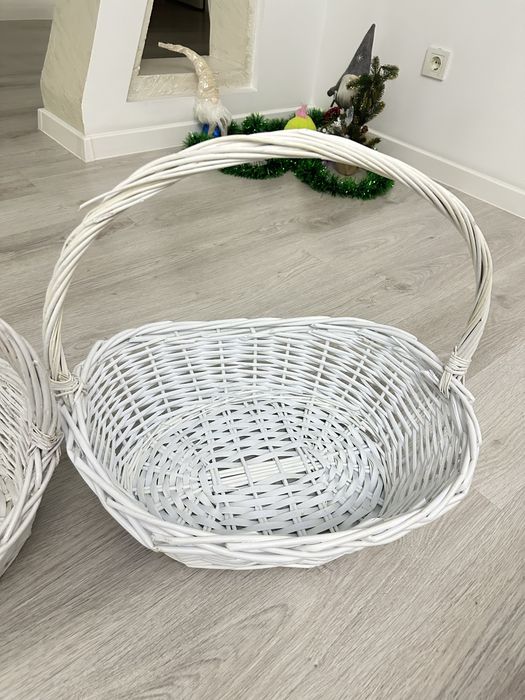 Белые корзины