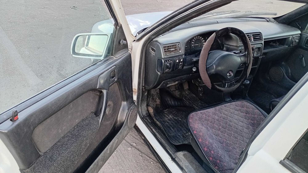 Opel Vectra а 2.0л. АКПП