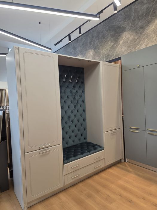 Mobilier hol din mdf vopsit grej