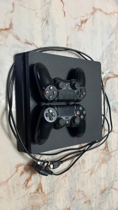 Playstation 4 slim | +2 геймпада | + 12 игр | есть PSN