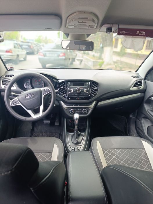 Lada vesta cross, AT, universal