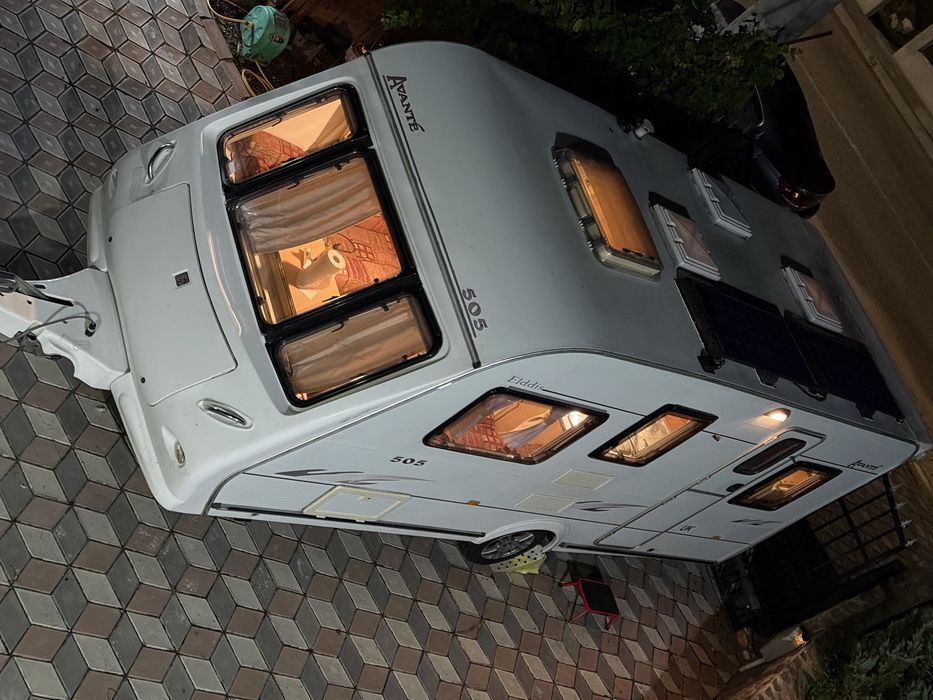 Rulota Elddis Avante 4950€ An 2005, impecabila, sistem fotovoltaic