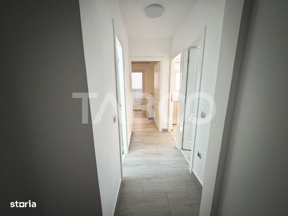 Apartament etaj 3 decomandat cu 3 camere 2 bai 2 balcoane Strand Sibiu