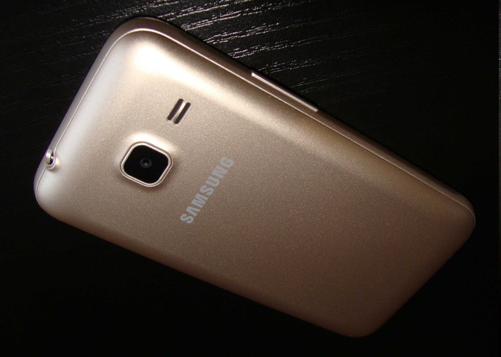 Samsung J1 Mini в отличном состоянии