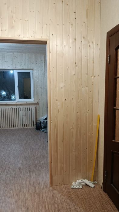 Обшивка вагонкой помещения бани , услуги плотника