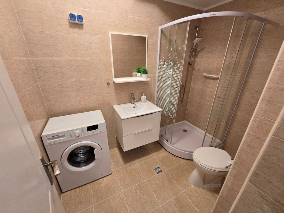 Proprietar | Apartament 2 camere | Mobilat si utilat | Parcare privata | Doamna Stanca | Cosmopolitan | Orientare sud | Vedere panoramica spre munti