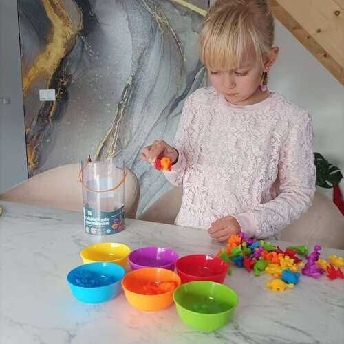 Комплект динозаври за изучаване на цветове и броене