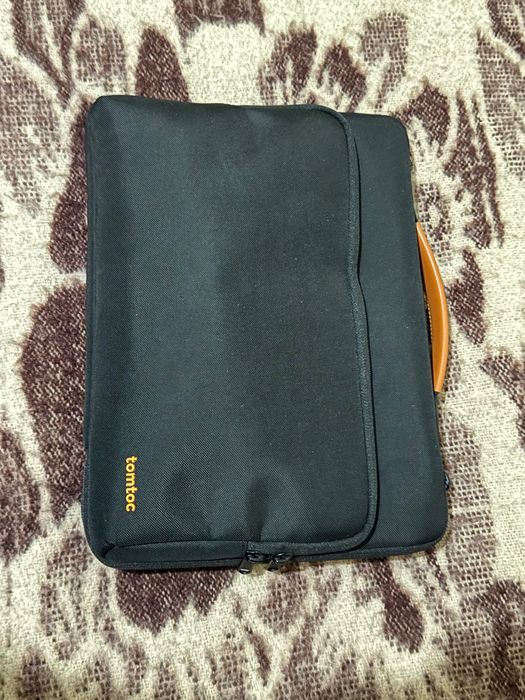 MacBook Air 13” 2020 Intel i3 | 8GB RAM | 256GB | Кутия + аксесоари