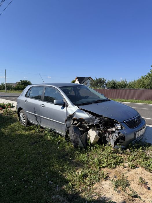 Toyota corolla - avariat