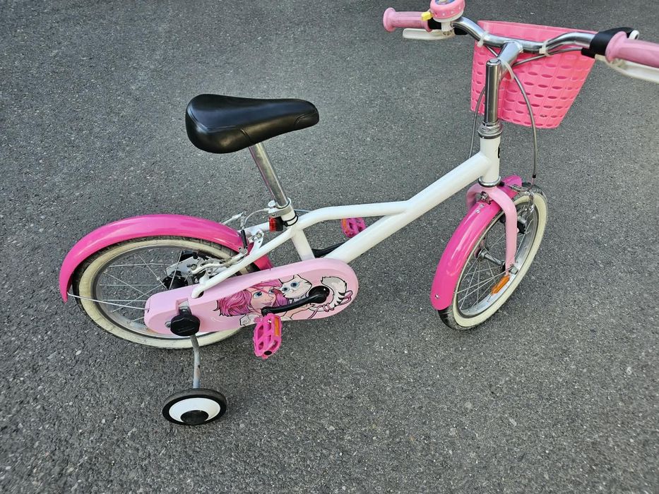 Bicicleta fete cu roti ajutatoare