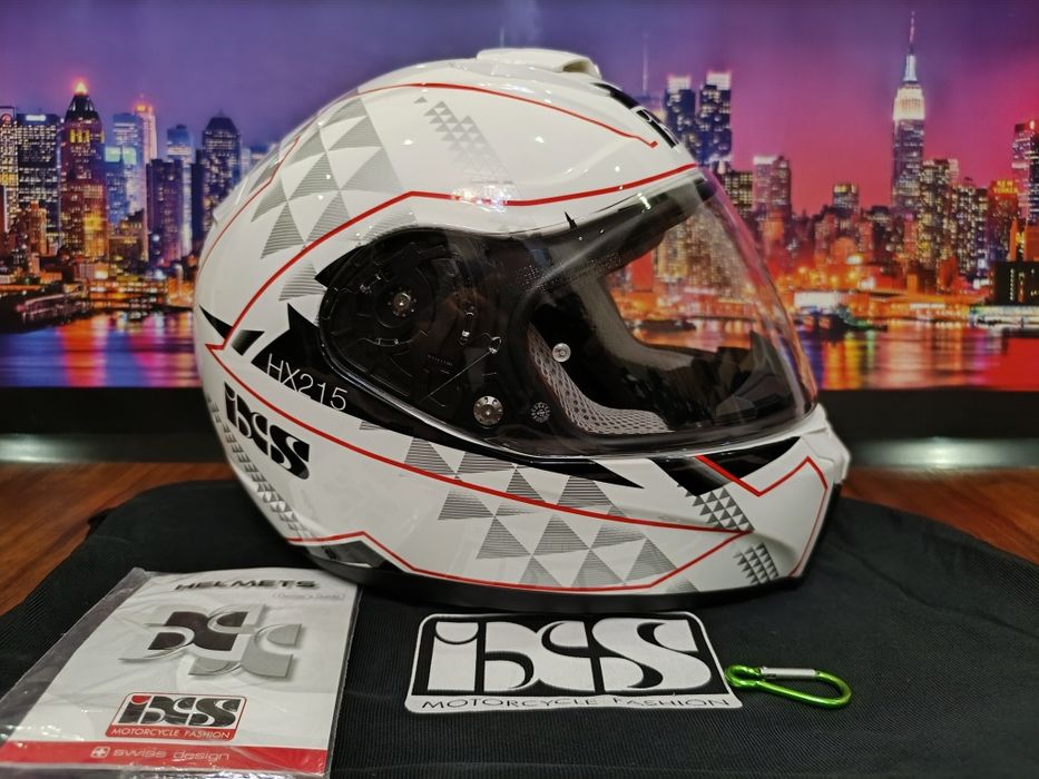 Мото шлем от Швейцарского бренда IXS