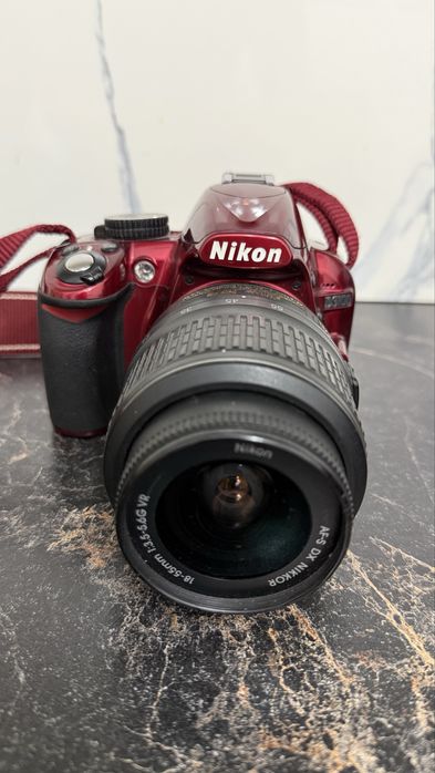 Продам фотоаппарат Nikan D3100