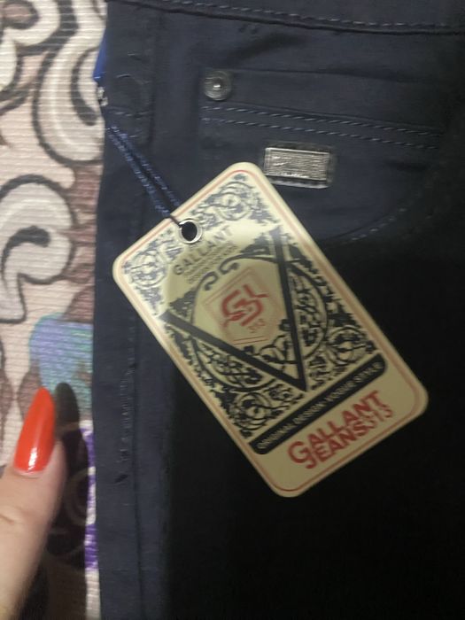 Для девочки брюки!